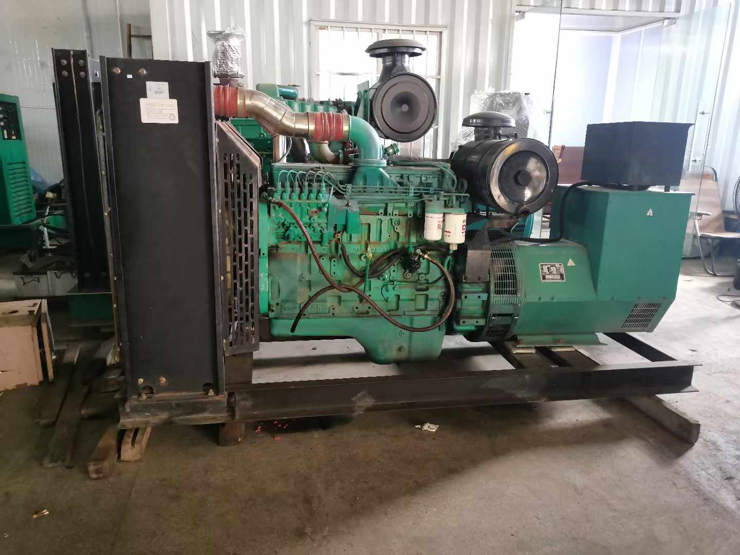 宜昌发电机租赁如何确定电缆的承载电流是否在安全范围内？