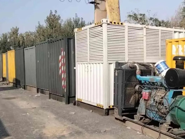 宜昌200KW柴油发电机机组每小时油耗是多少？